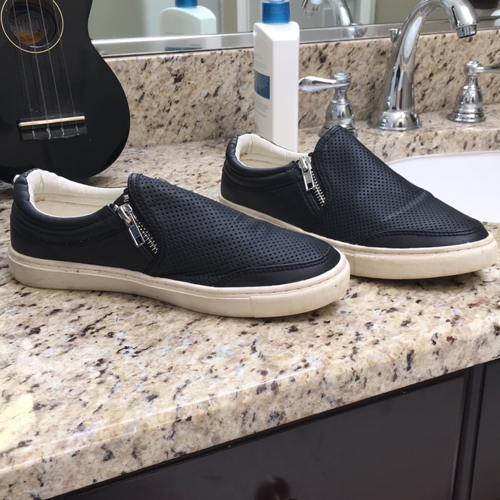 Steve Madden Slip Ons